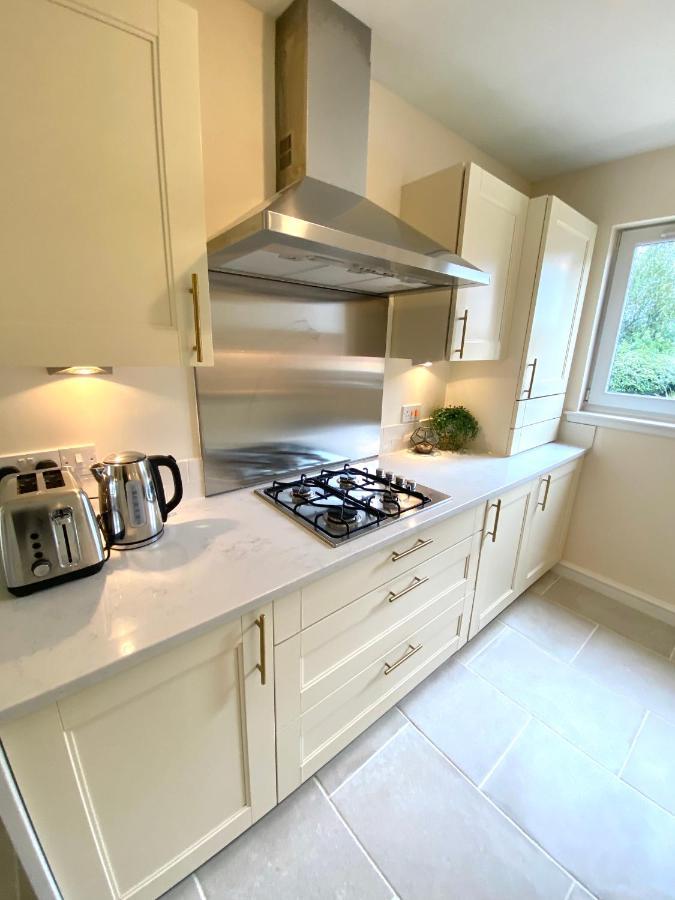 Monart Stylish City Centre Apartment, 2 Bed, Sleeps 6 Perth Exterior photo